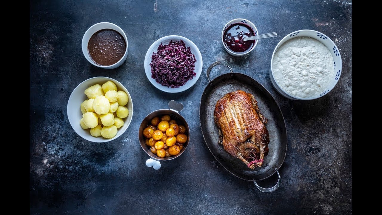 Sådan tilbereder du en perfekt andesteg til julemiddagen eller Mortensaften