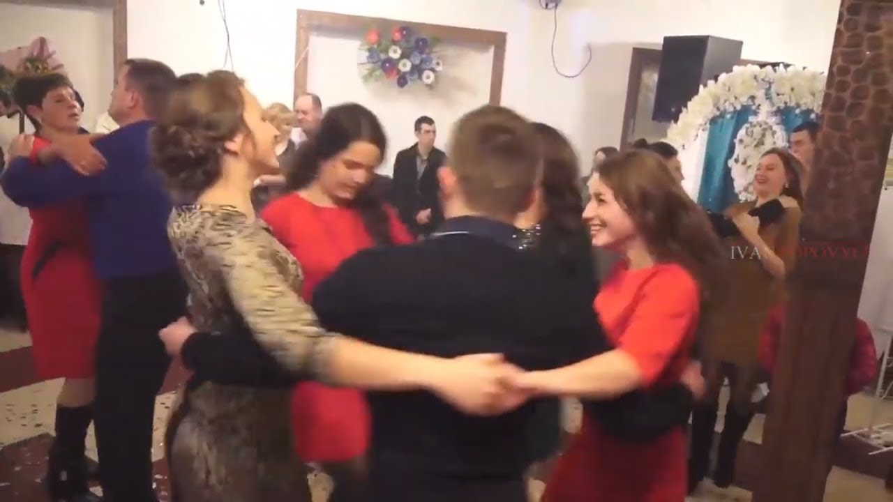Весілля Гурт Весільна Деца закарпатська коломийка в Колочаві файна #коломийка