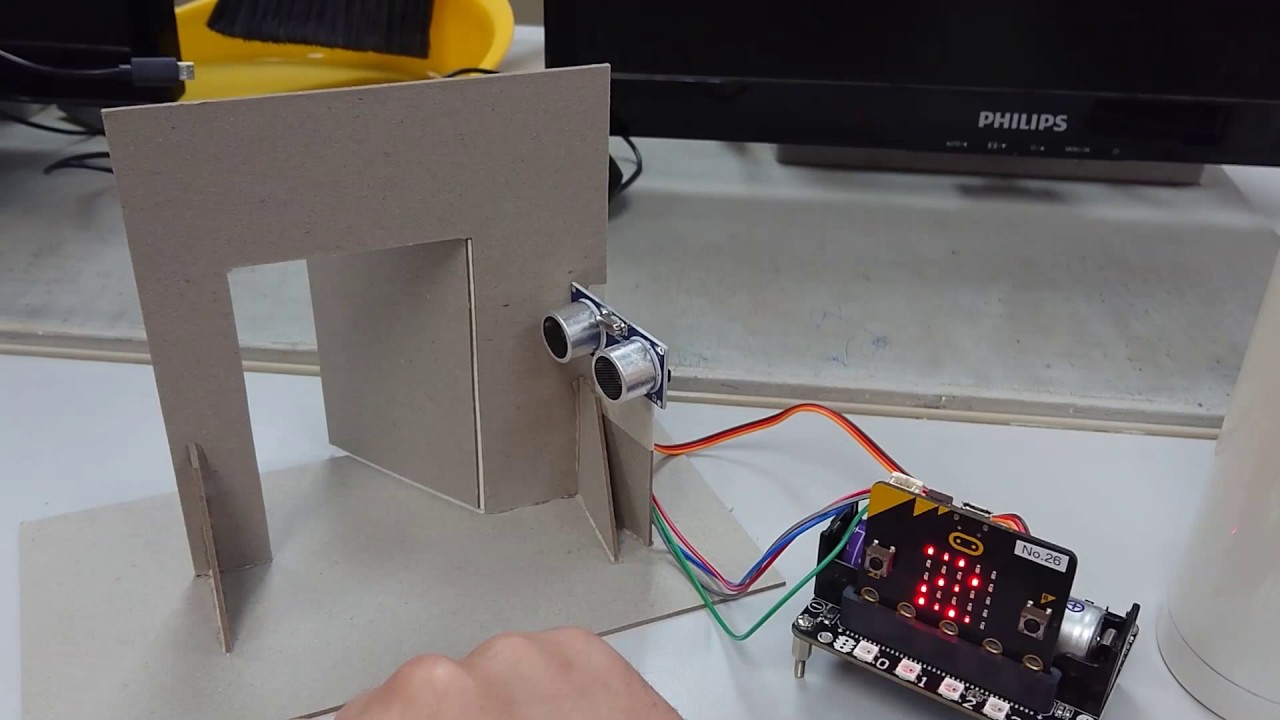 4 Micro:bit Display - Autodoor