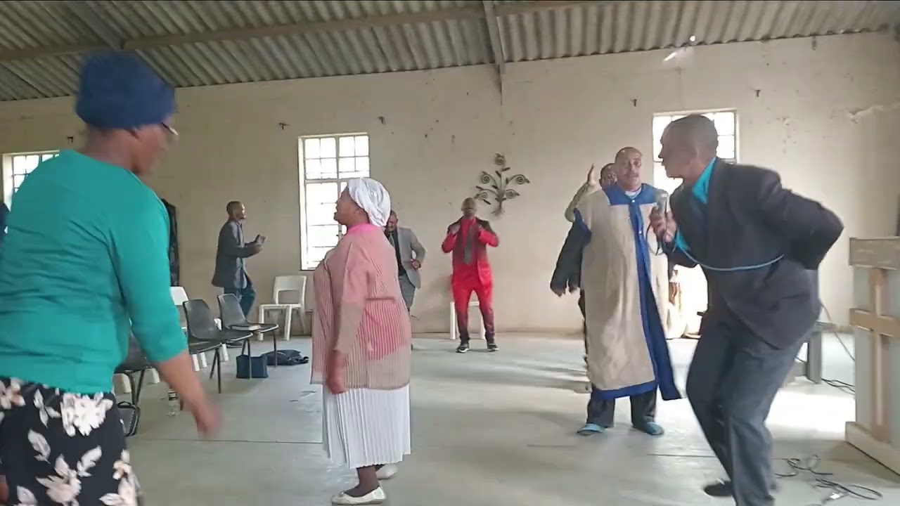 Pinkster Reeks in Grabouw Apostle en ma Botha en apostel Cedric op 07 September 2025