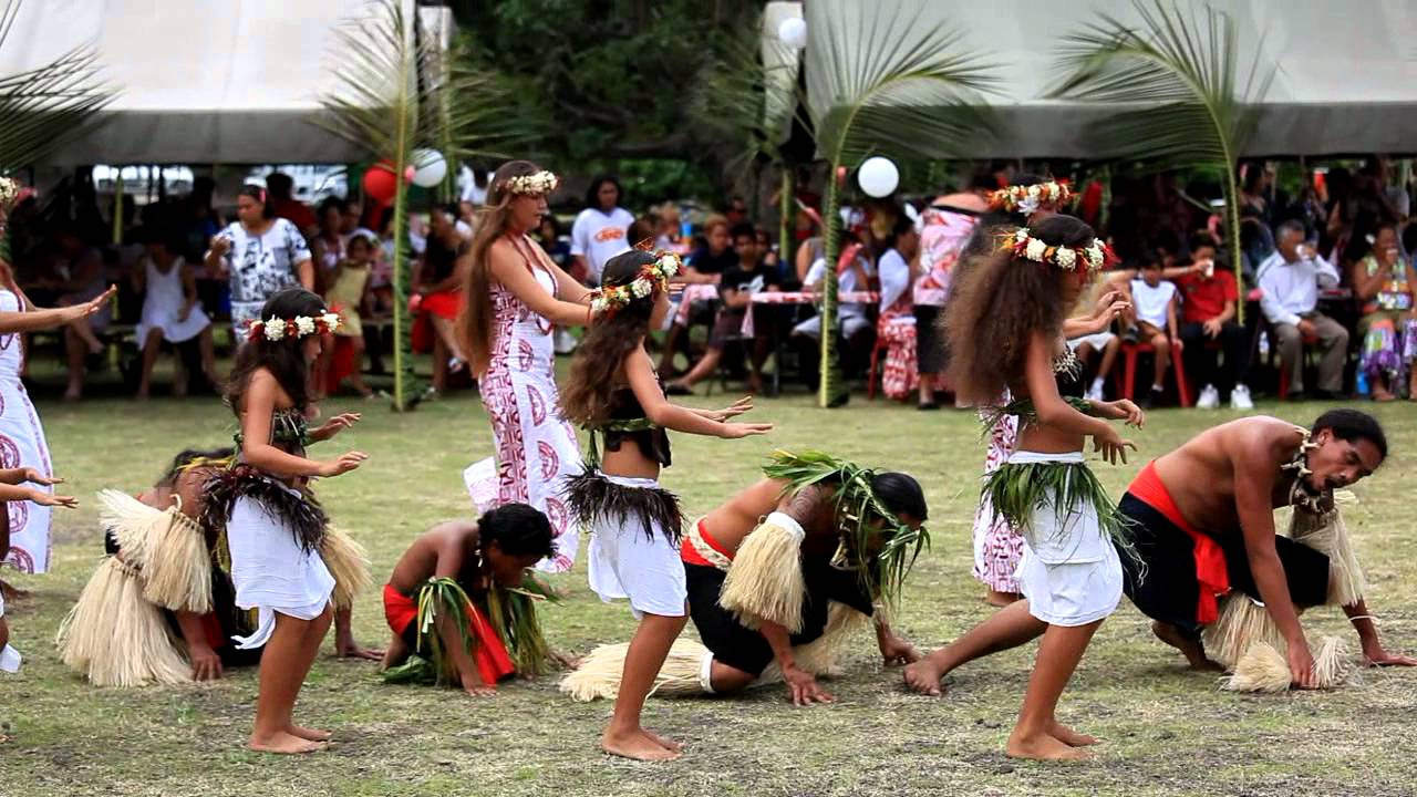 Haka Marquisien et danse du cochon.mpg