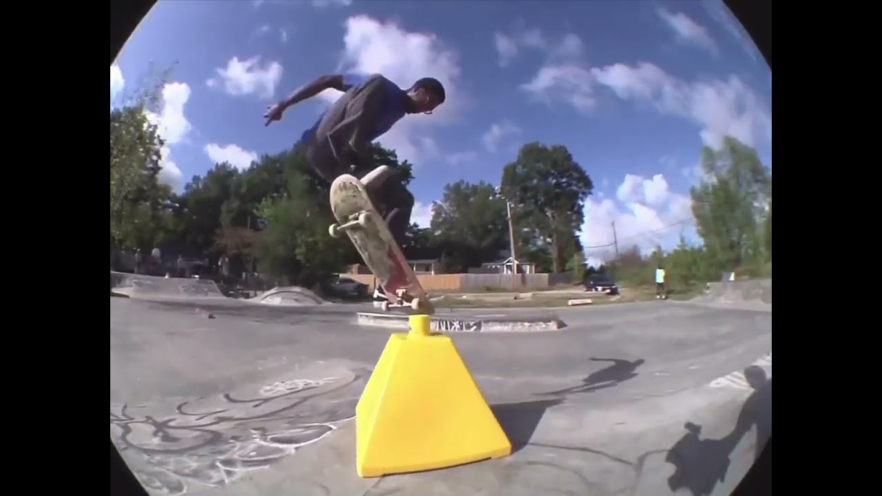 Panasonic AG-HMC150 Opteka 3:4 Skate Test Video