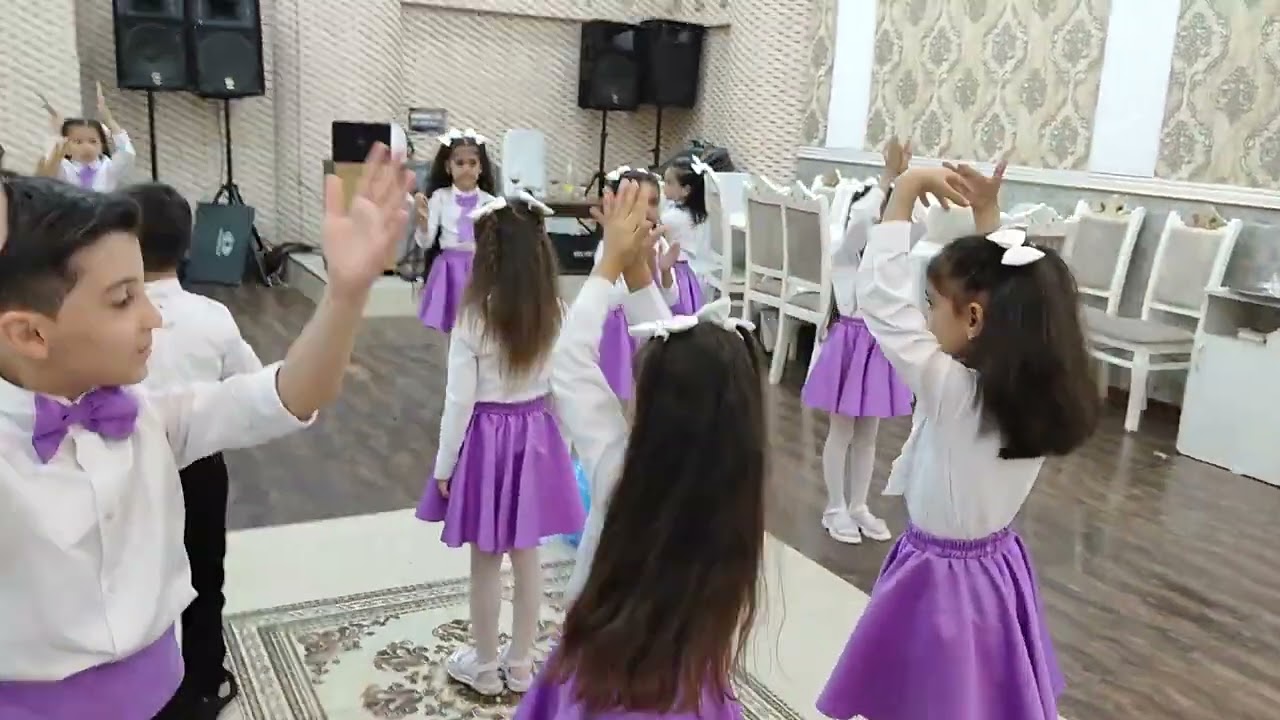 Əlifba bayramı-şirinlərimin rəqsi.
