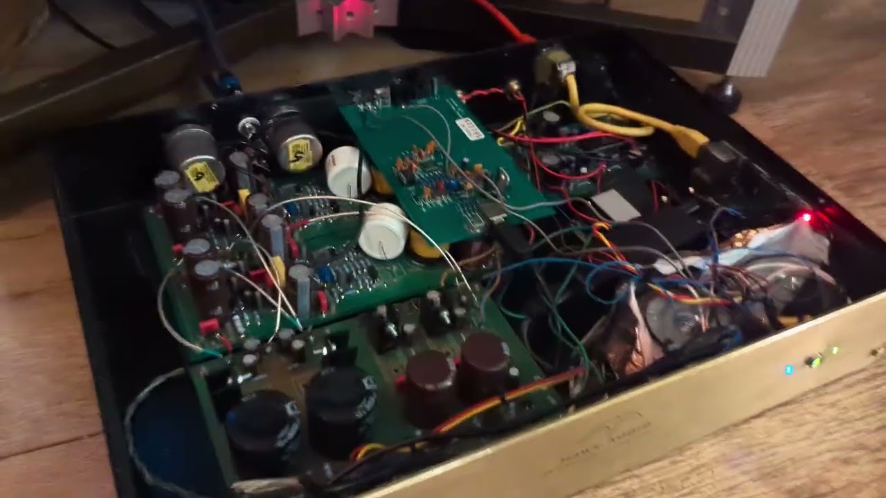 hawk MP-DAClll equipped with raspberry pi and coax input.