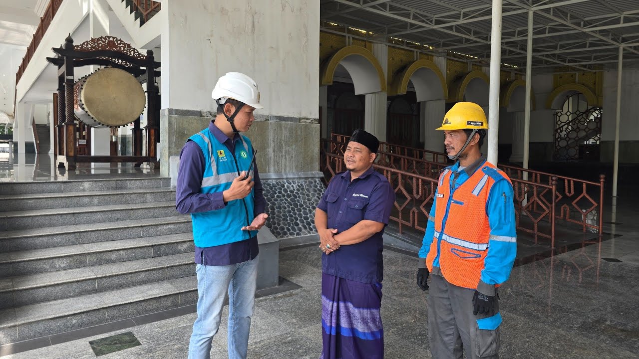 PLN Cikarang Pastikan Listrik Andal untuk Ibadah Ramadhan dan Idul Fitri Masjid Agung Nurul Hikmah