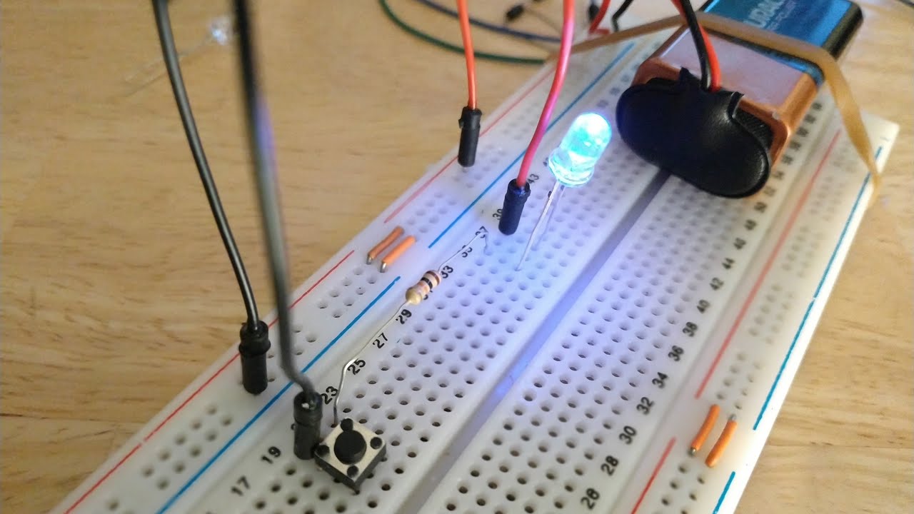Initiation électronique #1 - LED et bouton poussoir