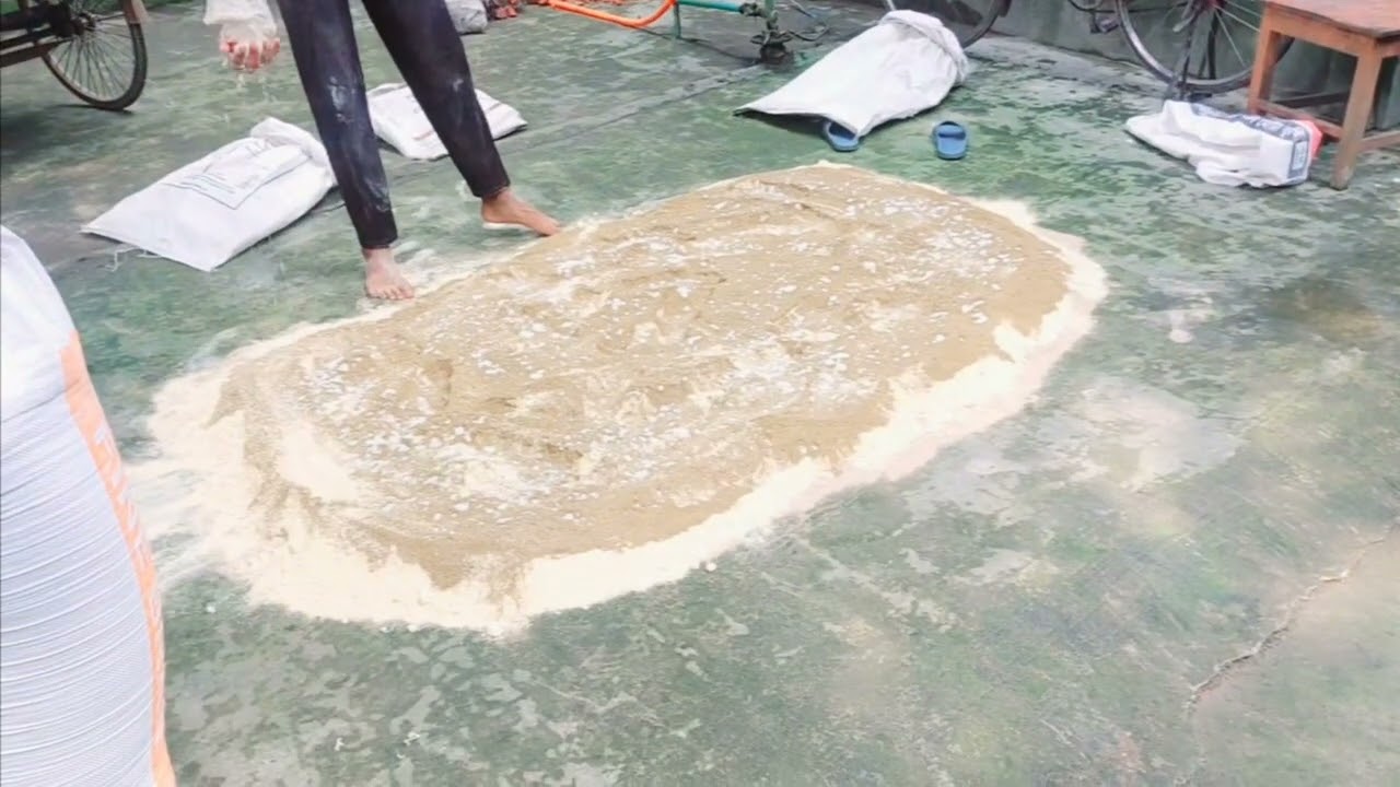 দেখুন খুব  সহজে গাভী গরুর খাবার রেশন কিভাবে তৈরি করলাম।