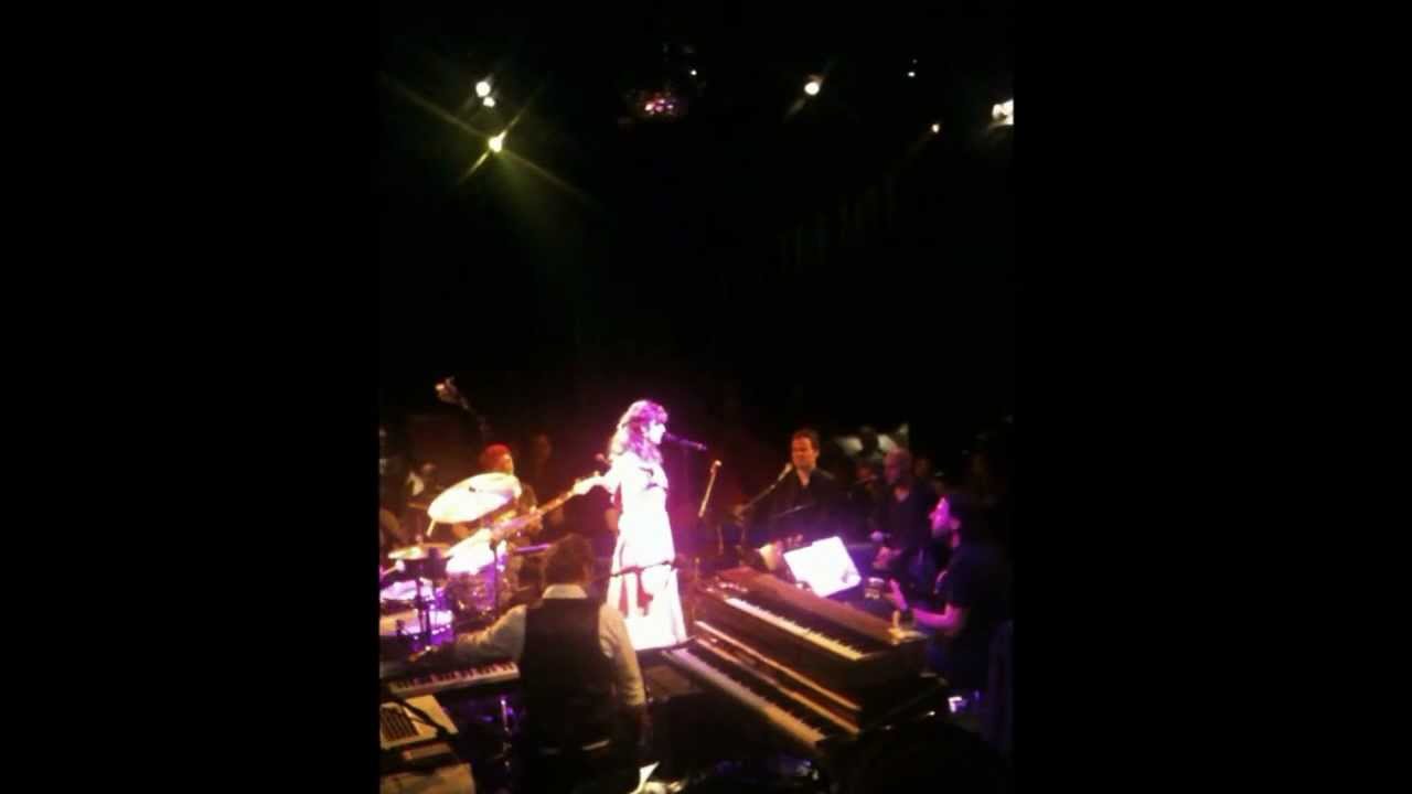 St&oslash;vlampen, Luna Kira Rud-Petersen, Jazzhouse