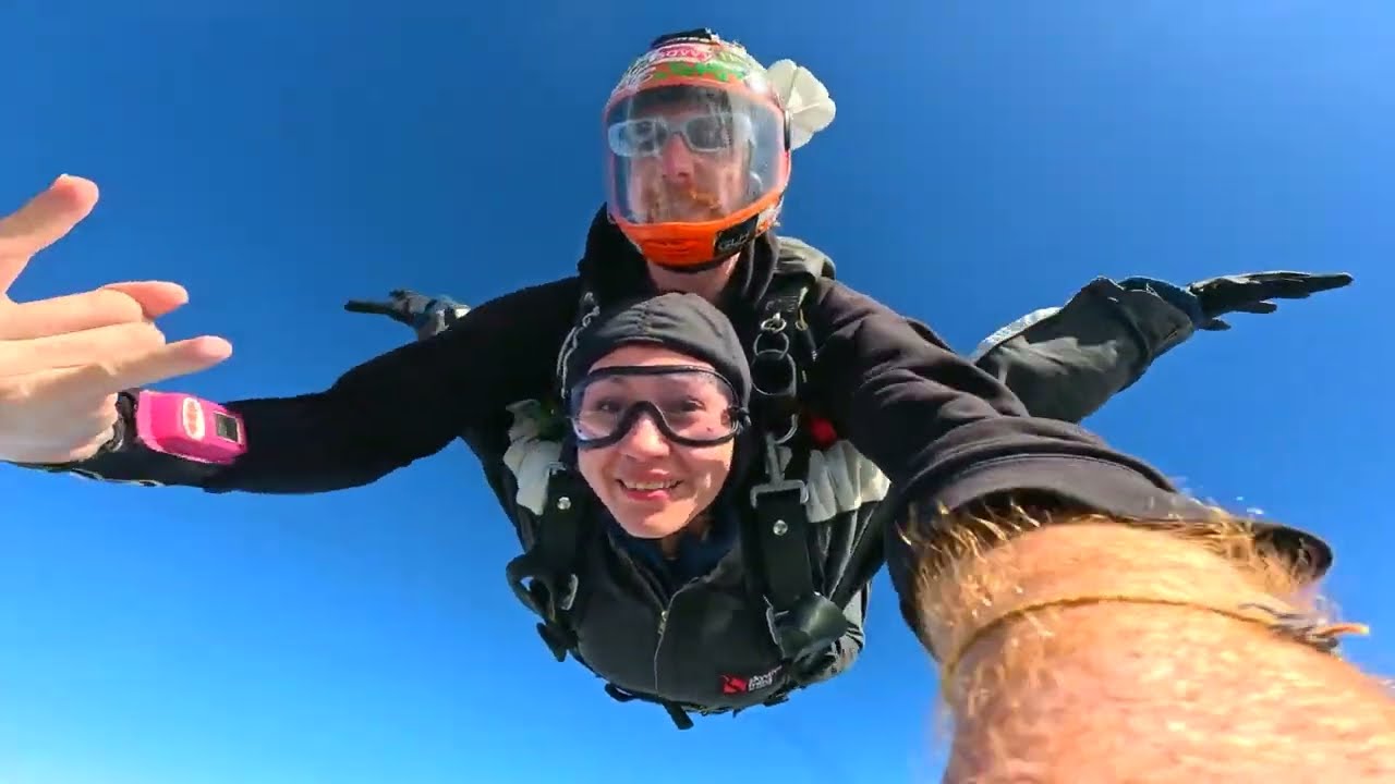NZ’s highest drop: And you'd want a media pack to replay it! 🏔️🪂 Skydive Franz Josef