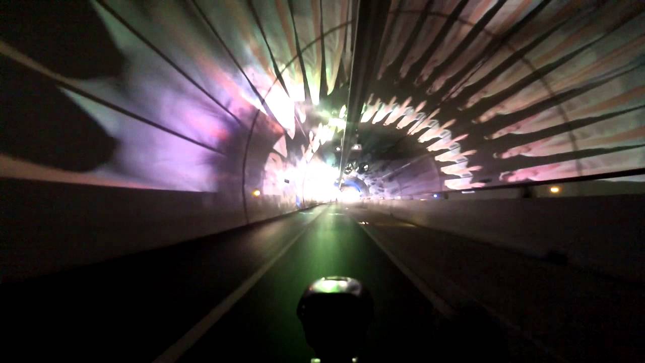 Tunnel de la croix rousse à vélo