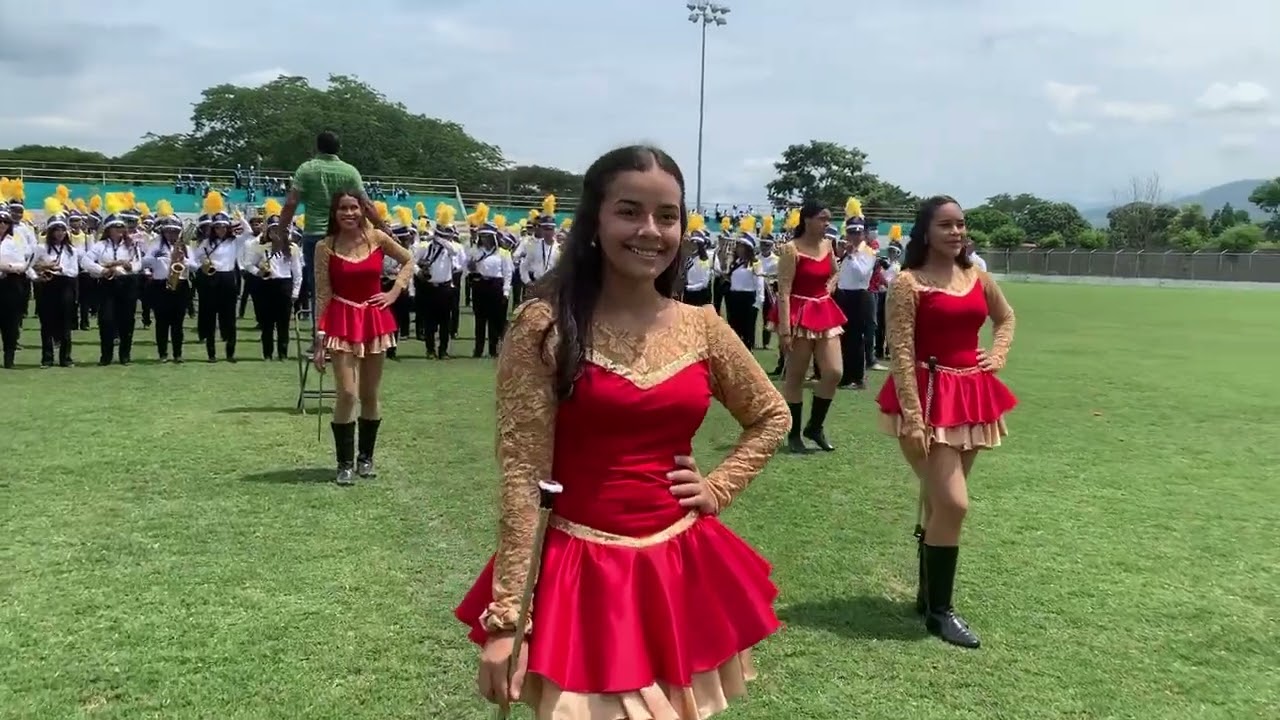 La Imponente Banda Marcial del Instituto Francisco J. Mejía