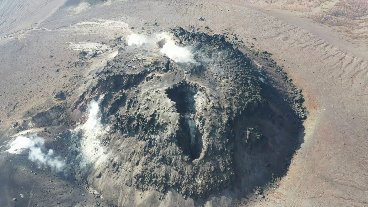 樽前山 噴火口4k空撮【Mavic2Pro】