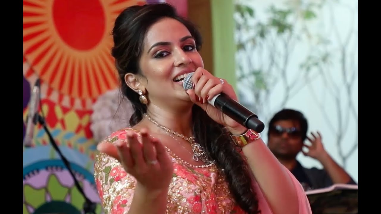 Mehendi Singer - Harshi (Singer, Performer, Actress, Songwriter) Wedding performer
