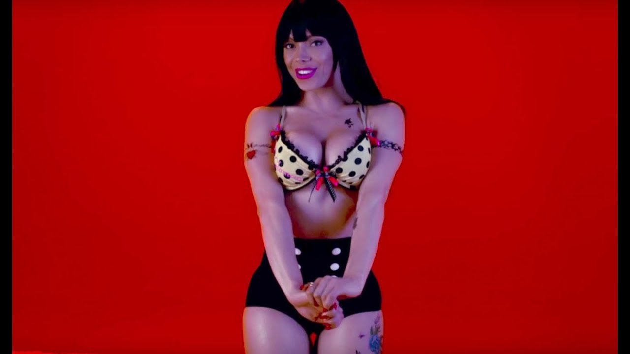 La Materialista - Wow Que Rico