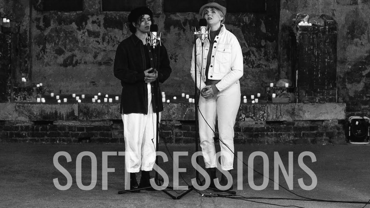 SOFT SESSIONS: Episode 5 - Eloise Davies & Courtney Stapleton - Lady In Blue