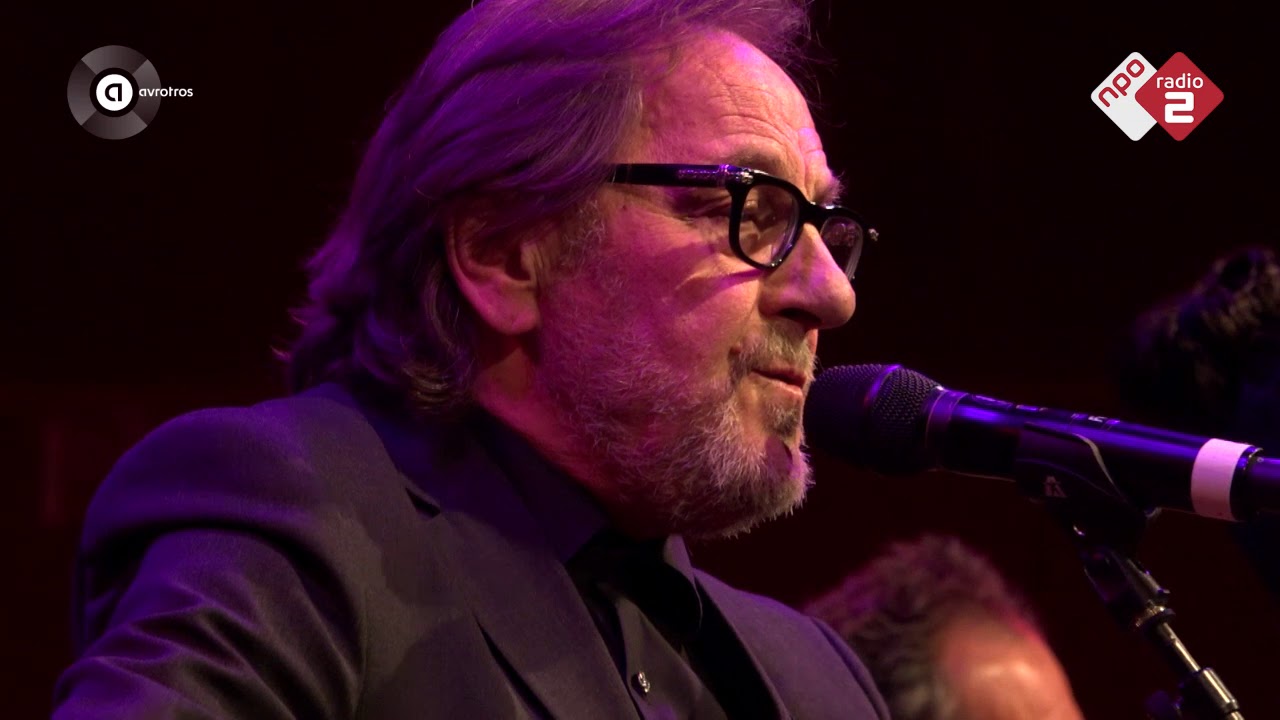 Ruud Hermans - 'Everybody Falls In Love Again' live bij Muziekcafé