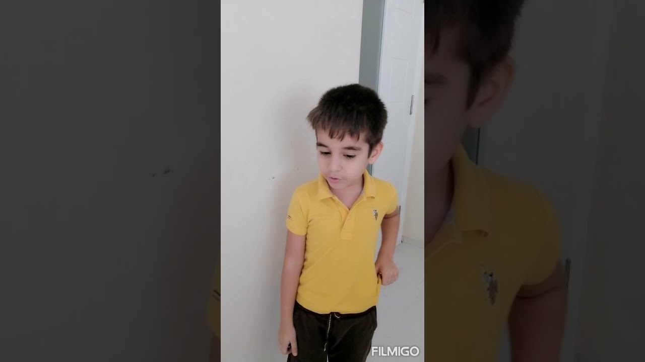 Siyah Oyun bana robux verdi...