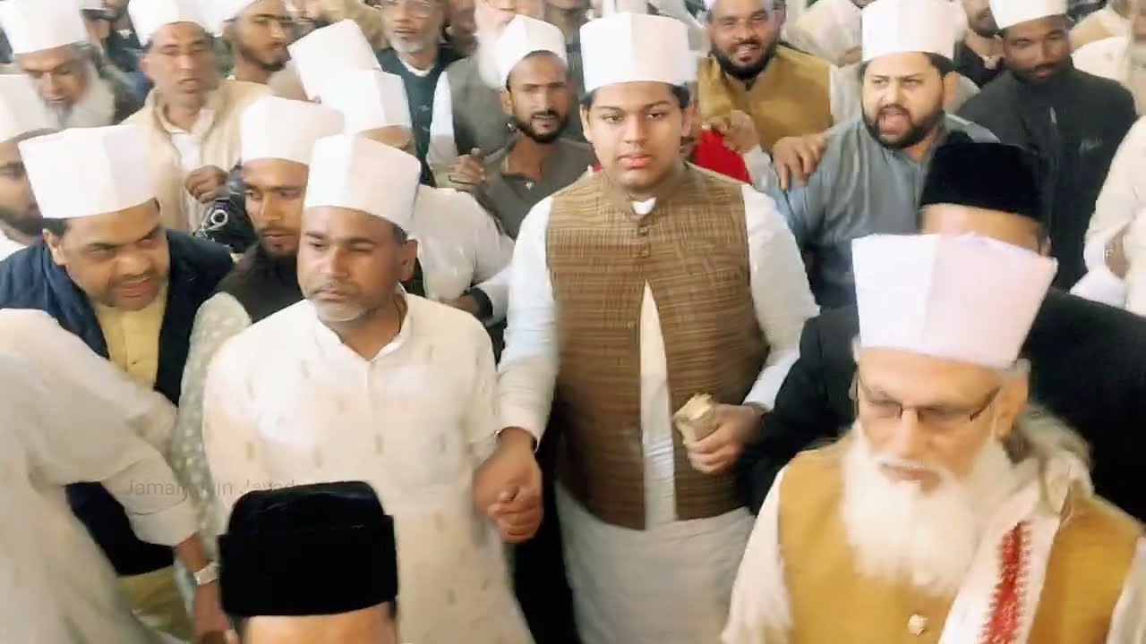 Chadar Poshi Ajmer Sharif Javed Miya Huzur (Aarham Miya Huzur Q..)