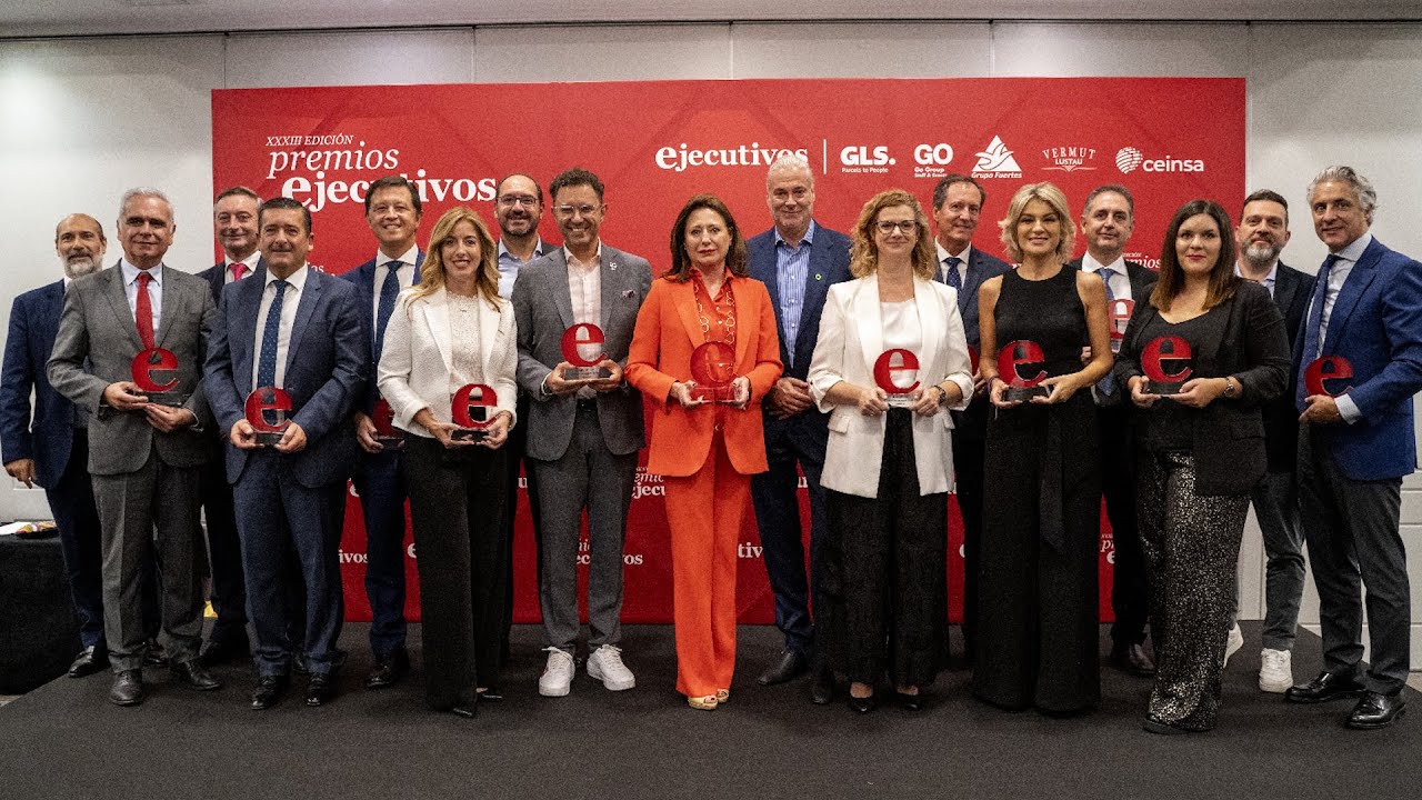 &Aacute;ngeles Delgado recibe el galard&oacute;n al ejecutivo del a&ntilde;o en los XXXIII Premios Ejecutivos