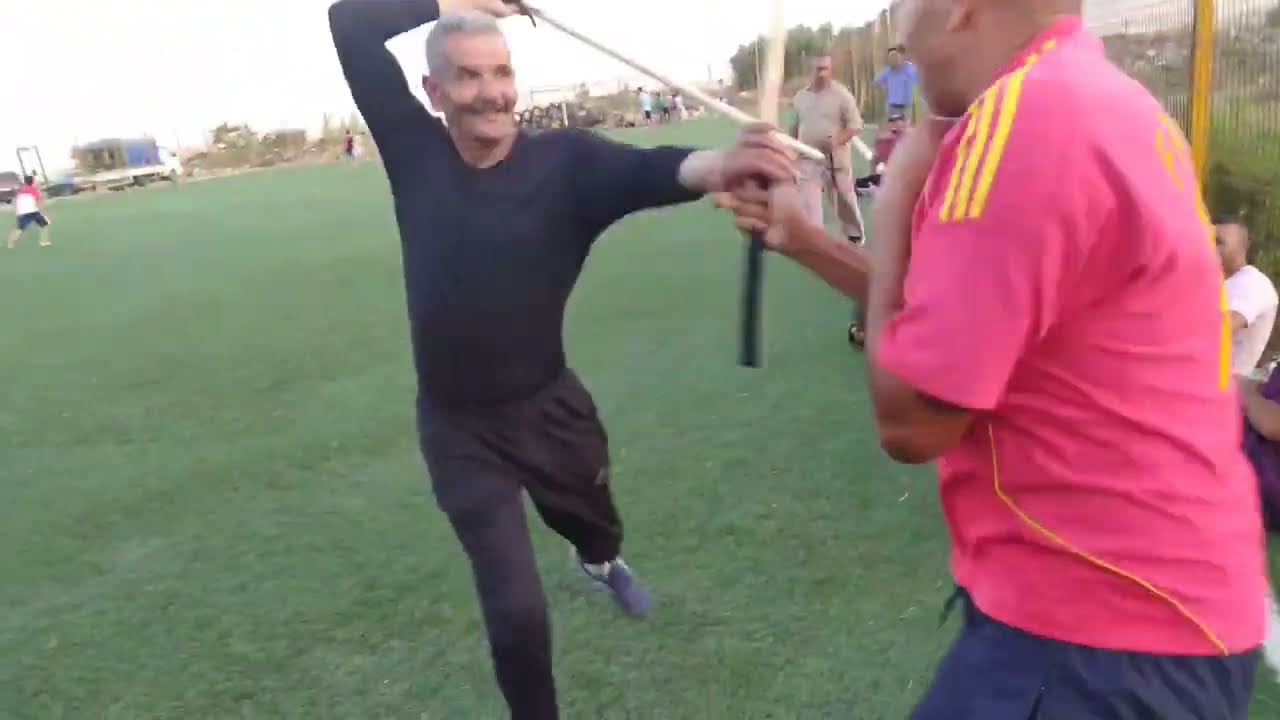 العصا التقليدية مع الشيخ عبدالقادر الخرفي حصة تدريبية في سيدي راشد  Algérien Combat  Stick Tipaza