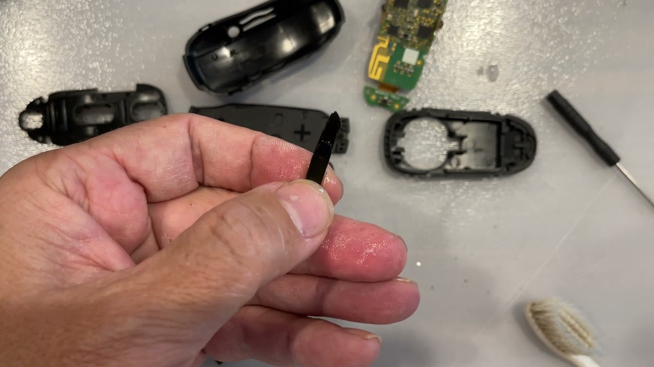 Tesla Model X Keyfob. Teardown, Clean and Reassembly