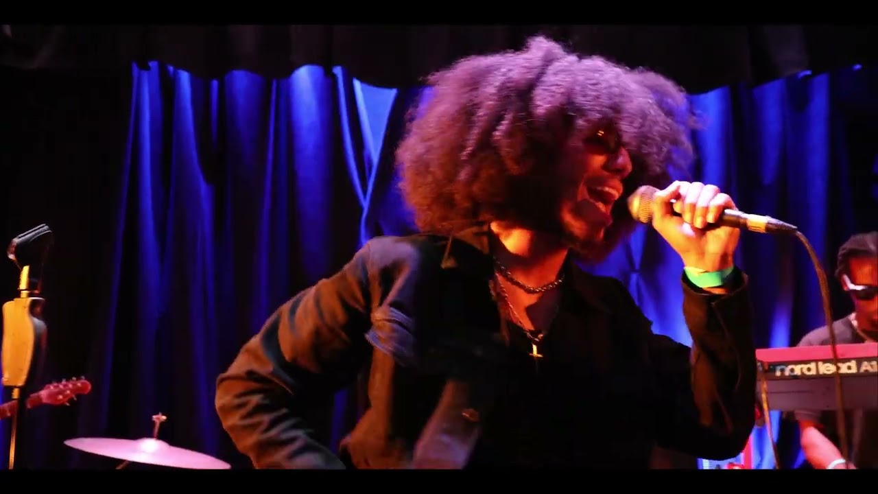 FM Wu - Shot Down (Live at Pie Shop)