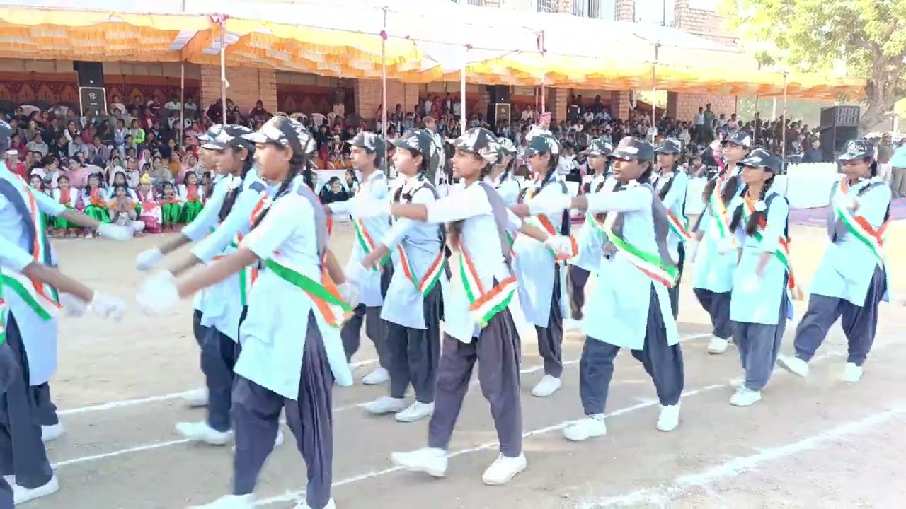 भीनमाल में 76वां गणतंत्र दिवस शिवराज स्टेडियम में धूमधाम से मनाया जा रहा हैं