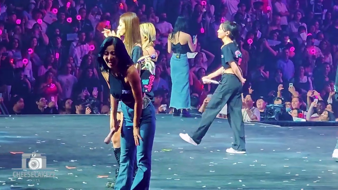 [062823] TWICE Encore - ROLLIN' - in Chicago Day 1