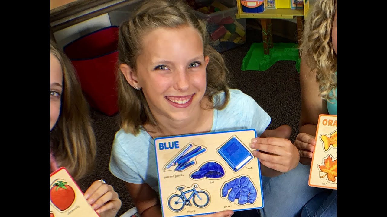 Learn English Words! Color boards with Sign Post Kids!