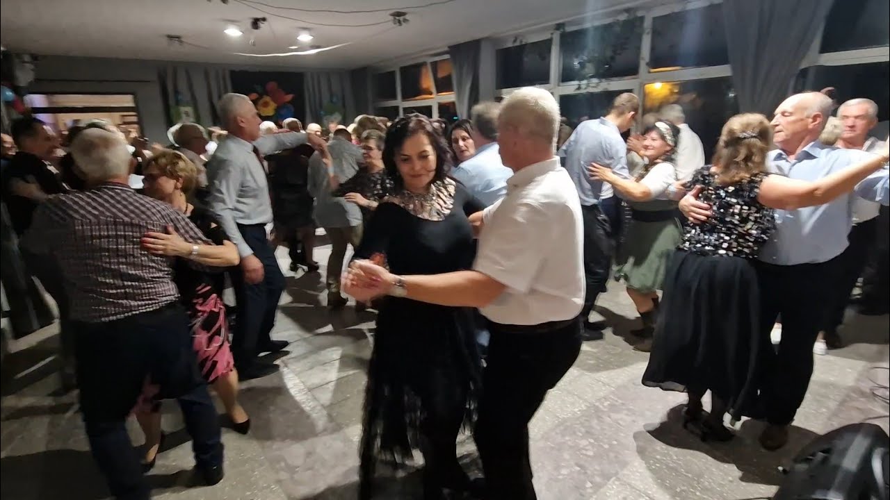 25 listopada 2023 RELACJA NA ŻYWO NOWOŚĆ od Kapeli Stąporkowskiej 'na zielonej murawce'!