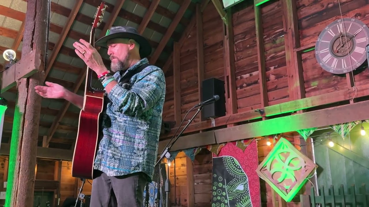 LEAF Magic Moment: David LaMotte’s Guitar Sings