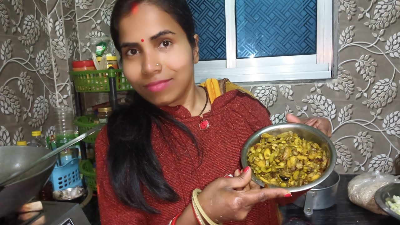 Tita kerela and alu ki recipe 👍👍@cooking with urmila 