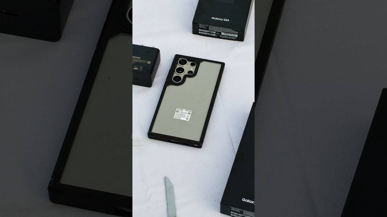 Samsung S24 Ultra Unboxing in 30 Sec! 🔥 | Flagship King 👑 #SamsungS24Ultra #Unboxing #TechShorts
