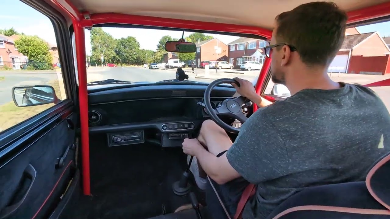Backseat POV short drive with Johnny and Simon in Jasper the Jet Black Special Edition Classic Mini!