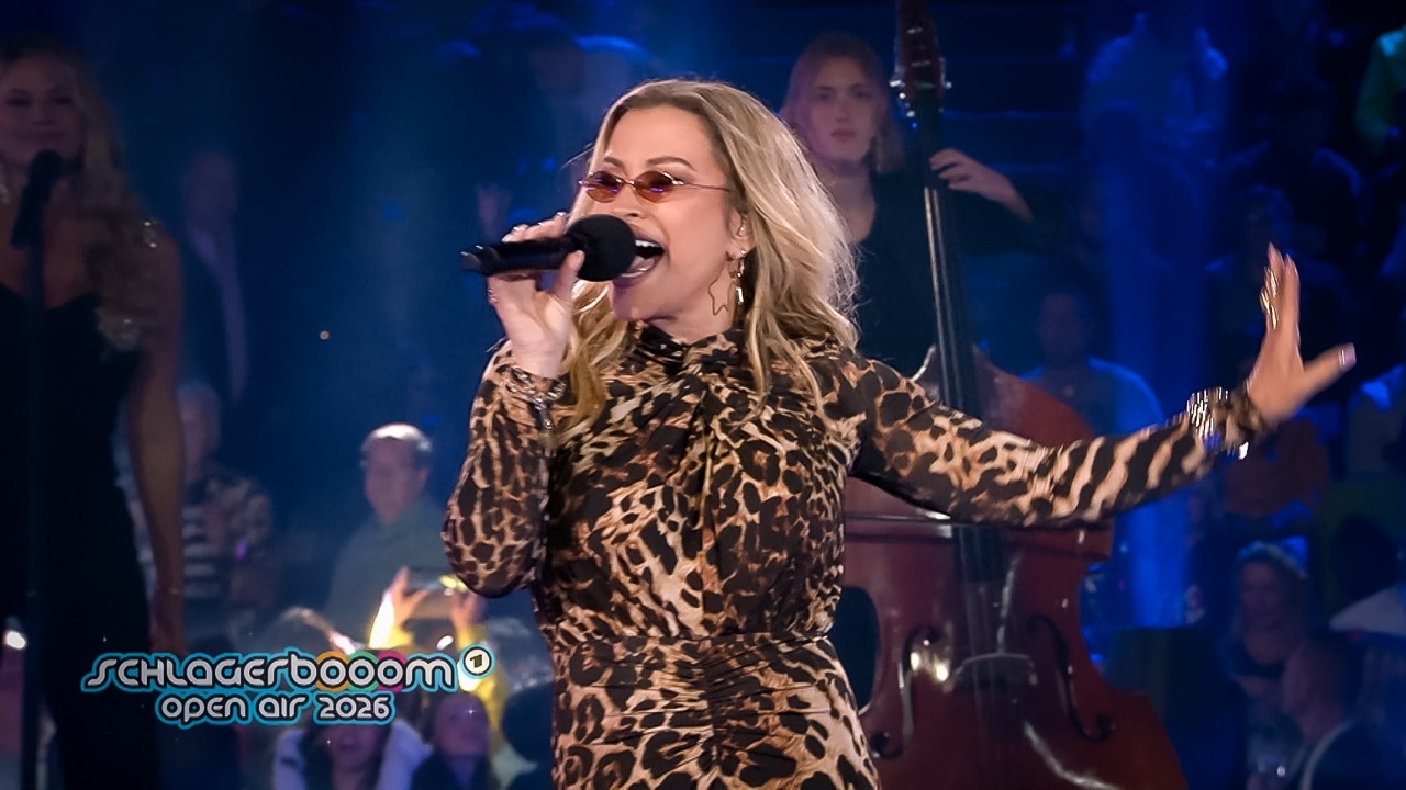 ANASTACIA - I&rsquo;m Outta Love / Left Outside Alone (Symphonic Revolution) | Live at Schlagerbooom 2026