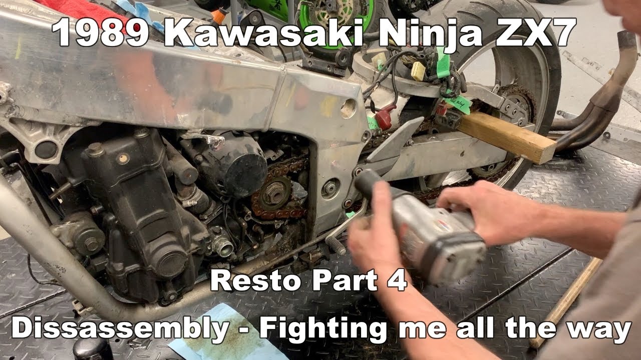 1989 Kawasaki ZX7 Restoration - part 4 - Disassembly - what a fight!