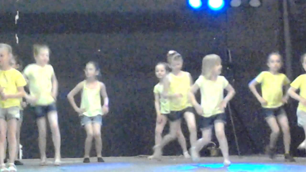 Première danse ' le lundi au soleil de Clo clo