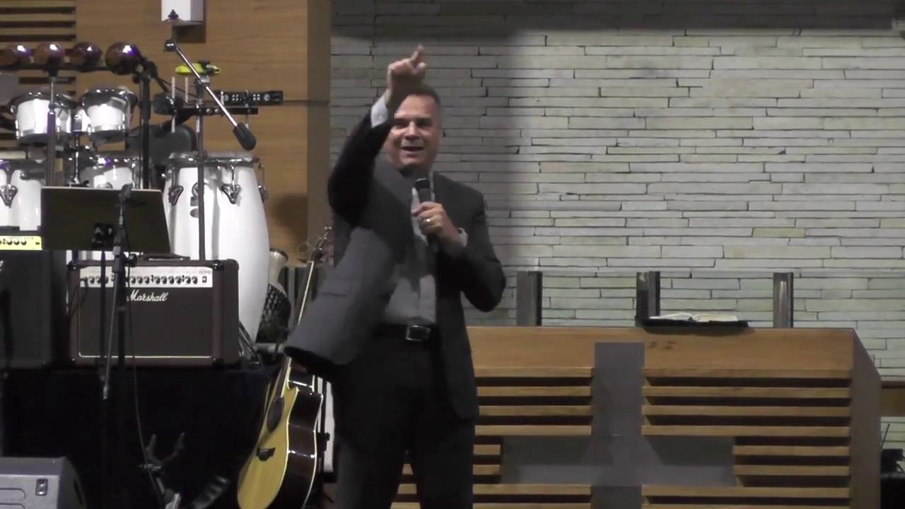 N&atilde;o podemos nos autopromover - Pr. Ot&aacute;vio Cruz