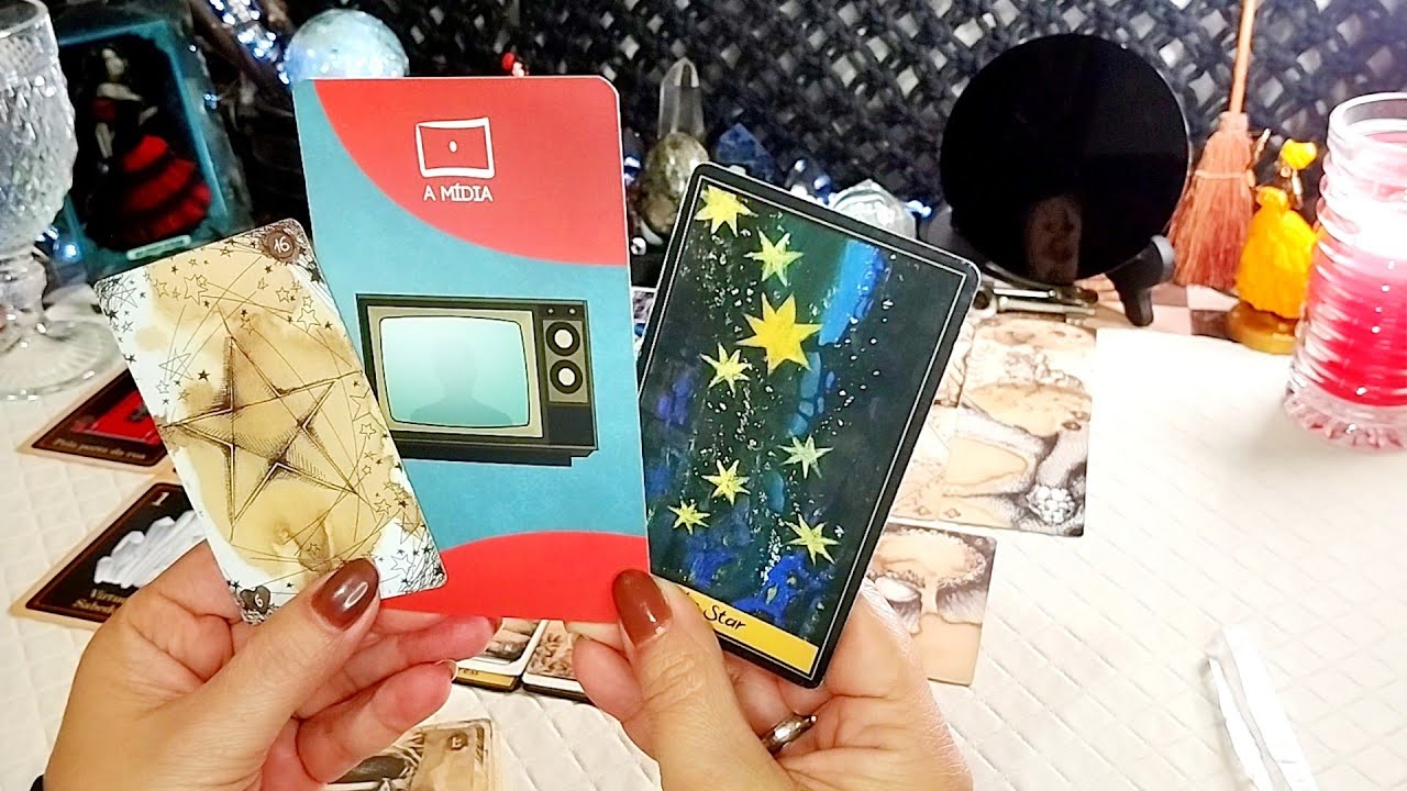 A PESSOA TE OBSERVA👁️🔍E ESTÁ DESESPERADA COM O QUE VIU‼️😰#cartomante #tarot #tarologo #oraculista