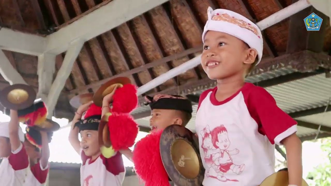 NGELAWANG BARONG BANGKUNG TK WIDYA KUMARA MUNGGU
