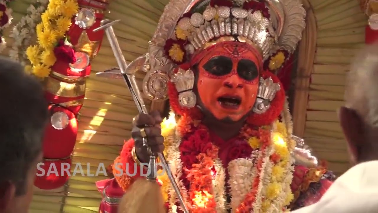 ಪಿಲಿಚಾಮುಂಡಿ ದೈವದ ಆವೇಶ | ಪೆರಡಾಲ ದೇವಸ್ಥಾನ | ಶಿವರಾತ್ರಿ ಮಹೋತ್ಸವ | #saralasuddi #peradala #Pilichamundi