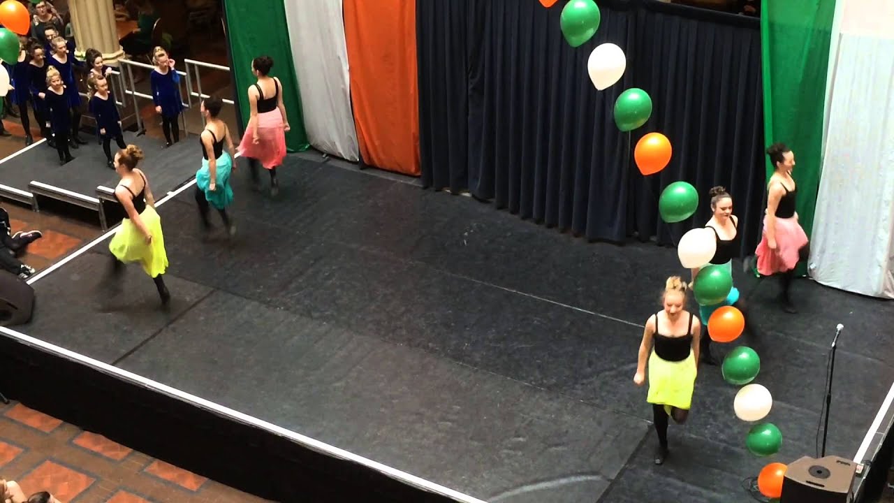 Cast of O'Shea Irish Dance's Kickin' It Irish