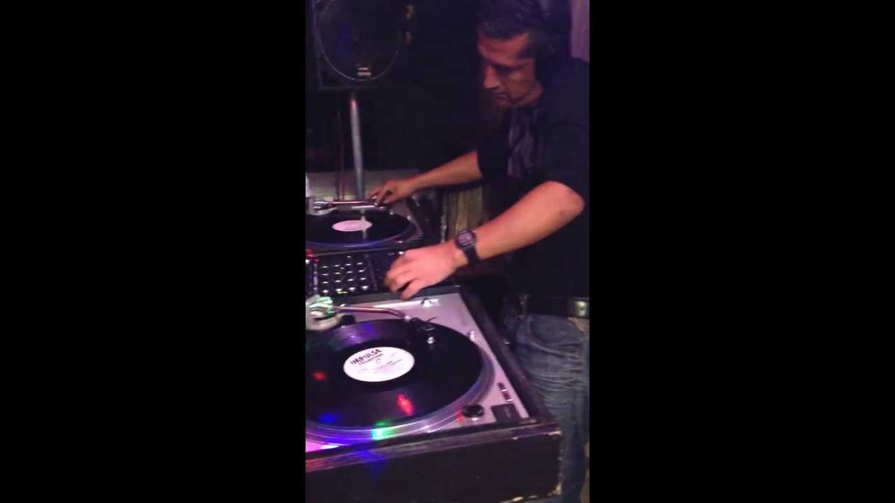 DJ CULEBRA  JR2001 LO MEJOR DE POMASQUI PARA EL MUNDO EN ACCION MESCLA PURAS EN ASETATOS