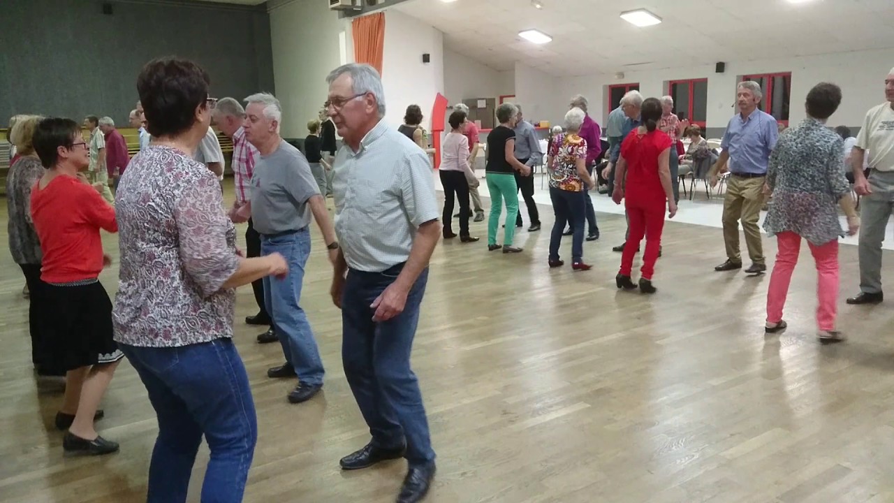 Le pas du loup ( scottish ) dansé à Lombers 81