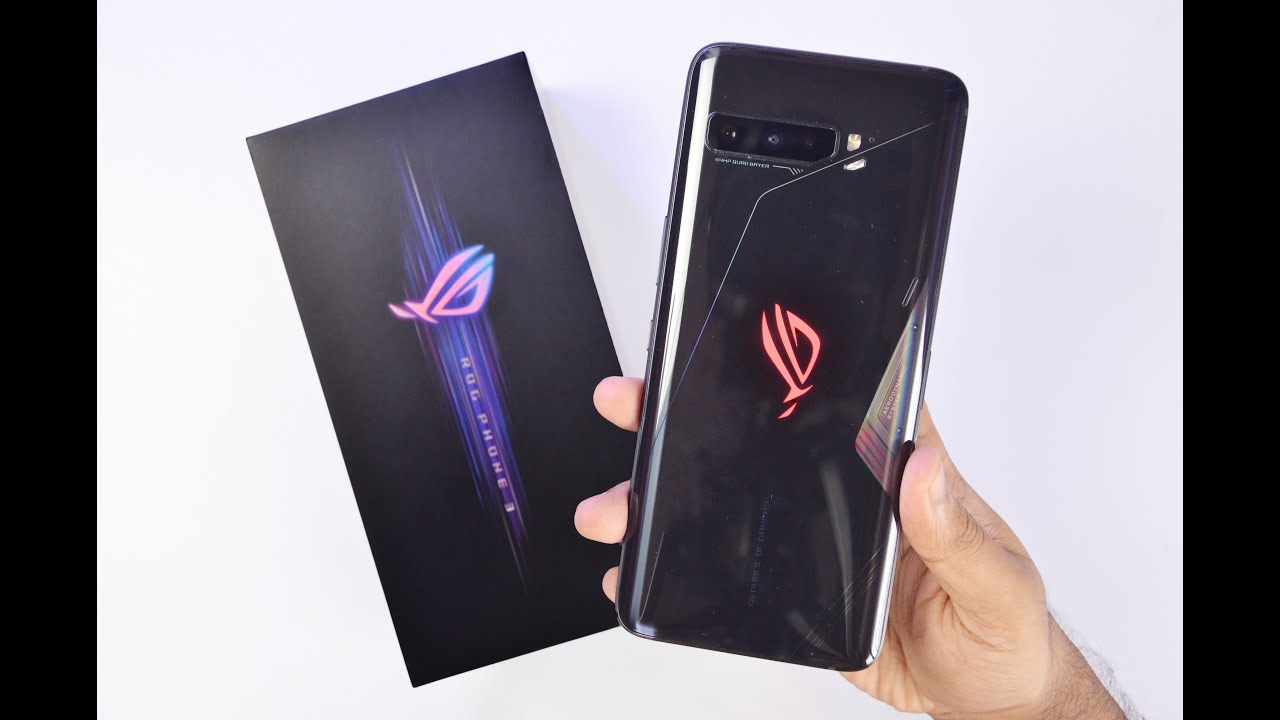 Asus ROG Phone 3 Unboxing & Initial Impressions - Gaming Monster! 🔥