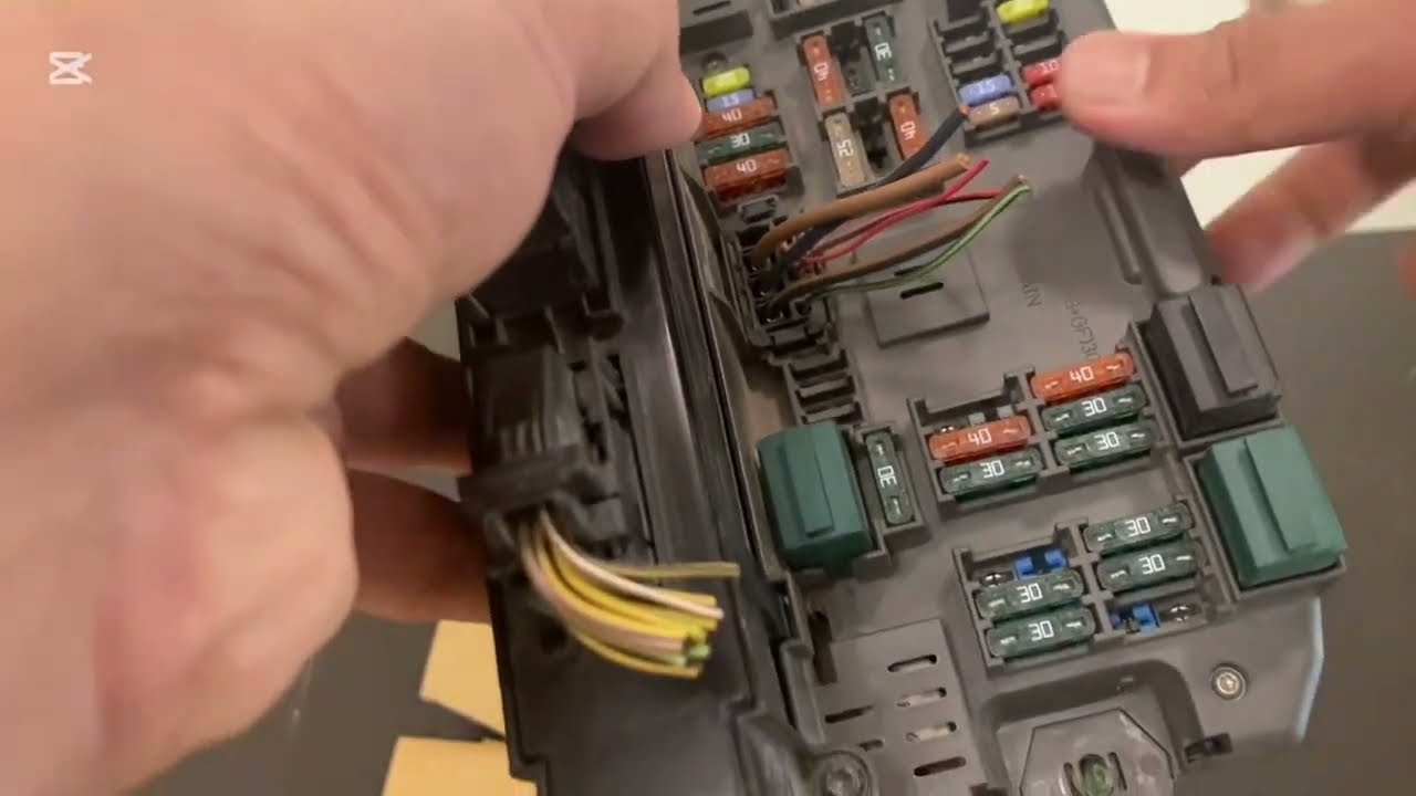 BMW X5 E70 FUSE EXPLANATION FUSE 30- FUSE 44 JBE FUSEBOX