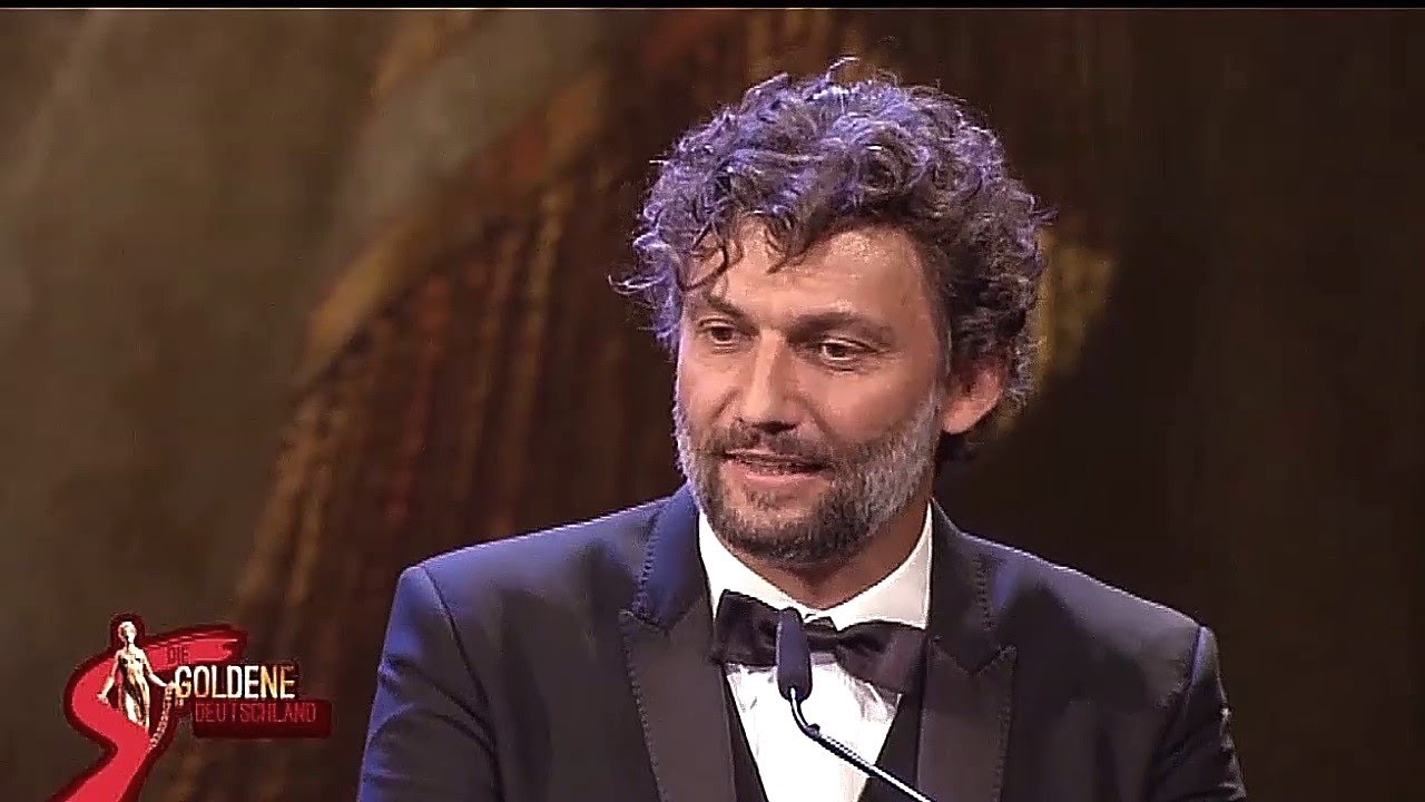 Jonas Kaufmann ✬ Wonderful laudation for Opera-Legend Plácido Domingo