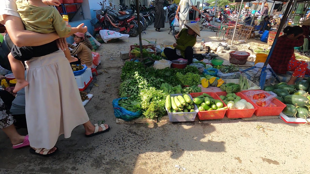 Hoi An market