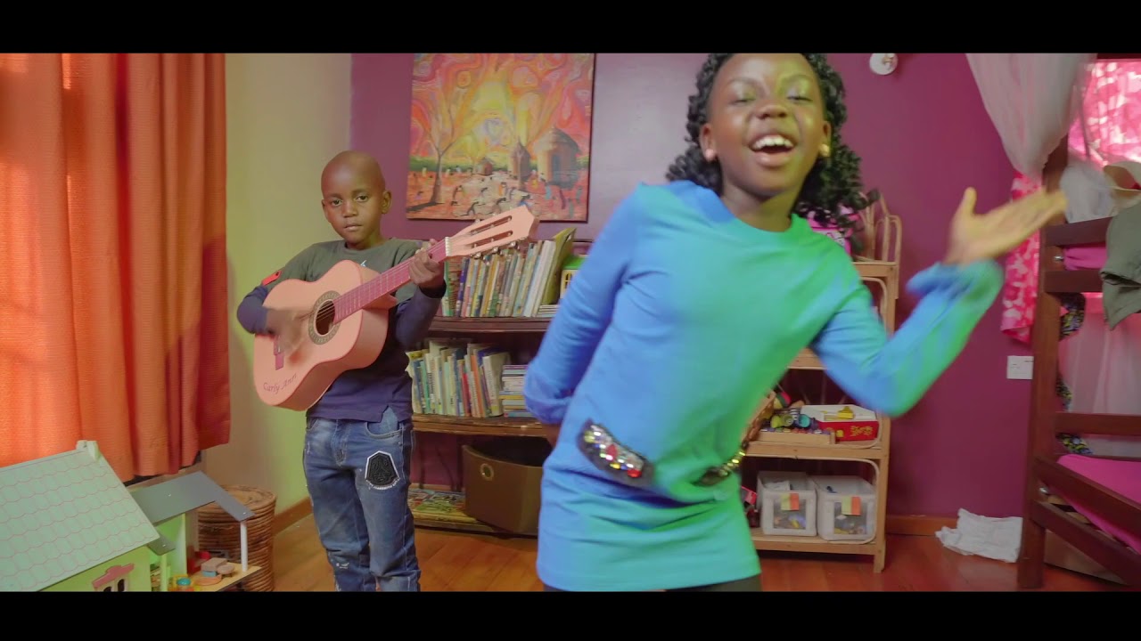 Lorena Lexy - Time Is Now (Official Video)