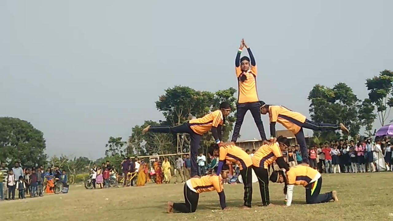 Human Pyramid Gymnastics